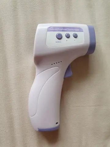 적외선 온도계 — 이마 · 물체에서 나오는 보이지 않는 빛(적외선)을 재요, 닿지 않고 재요
